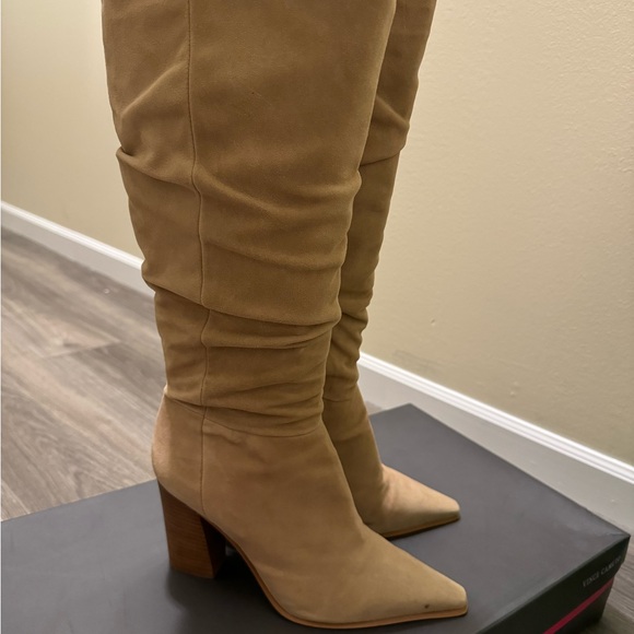 Vince Camuto Derika 2 Suede Tortilla - Picture 2 of 7